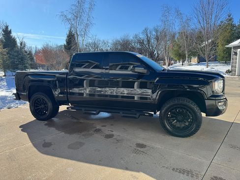 Used 2018 GMC Sierra 1500 SLT image 7