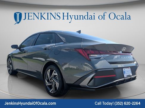 New 2026 Hyundai Elantra Limited FWD image 6