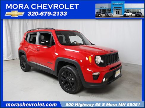 Used 2022 Jeep Renegade Altitude w/ Convenience Group AWD/4WD image 1