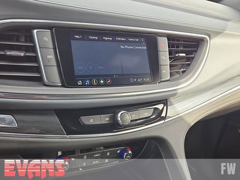 Used 2023 Buick Enclave Essence AWD/4WD image 6