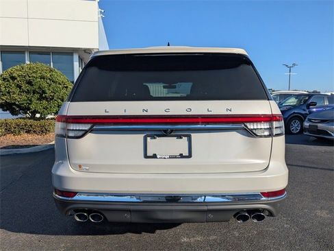 Used 2021 Lincoln Aviator Reserve w/ Equipment Group 201A image 5