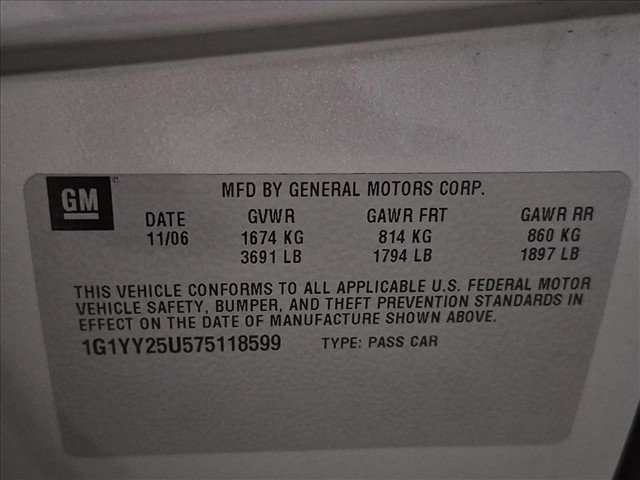 Used 2007 Chevrolet Corvette Coupe RWD image 16
