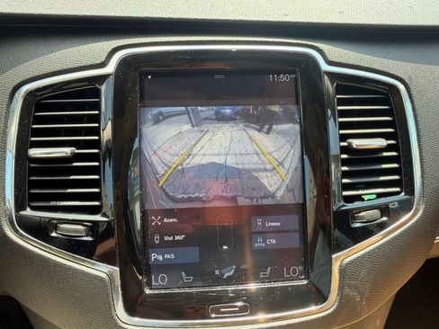 Used 2016 Volvo XC90 T6 Momentum AWD/4WD image 16