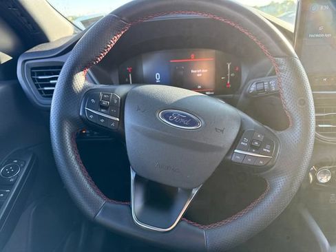 Used 2025 Ford Escape ST-Line w/ Tech Pack #1 AWD/4WD image 20