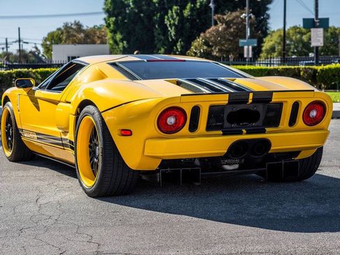 Used 2006 Ford GT image 14