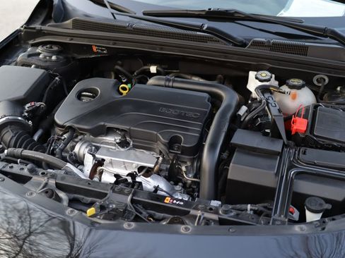 Used 2025 Chevrolet Malibu LT FWD image 28