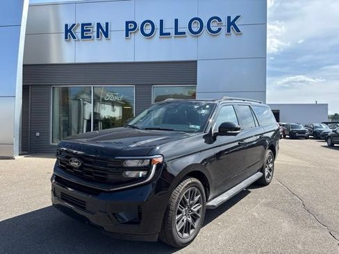 Used 2026 Ford Expedition Max Platinum w/ Stealth Appearance Package AWD/4WD image 2