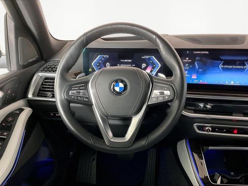Certified 2026 BMW X5 xDrive40i image 9