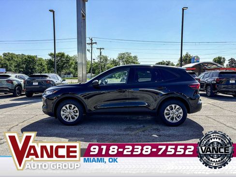 Used 2025 Ford Escape Active w/ Tech Pack #1 AWD/4WD image 4