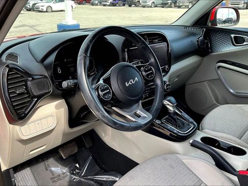 Used 2023 Kia Soul EX FWD image 13