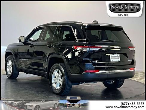Used 2023 Jeep Grand Cherokee Laredo image 6