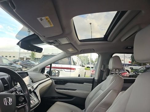 Used 2021 Honda Odyssey Touring image 16