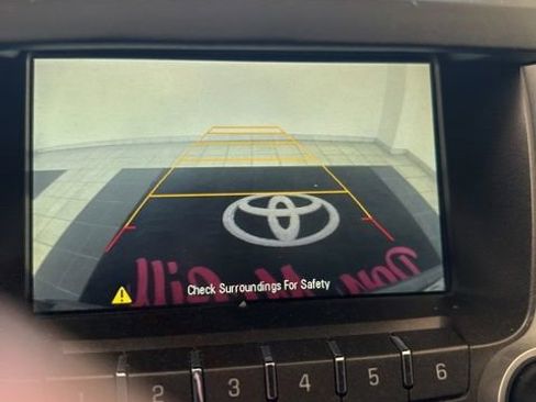 Used 2017 GMC Terrain SLE FWD image 16