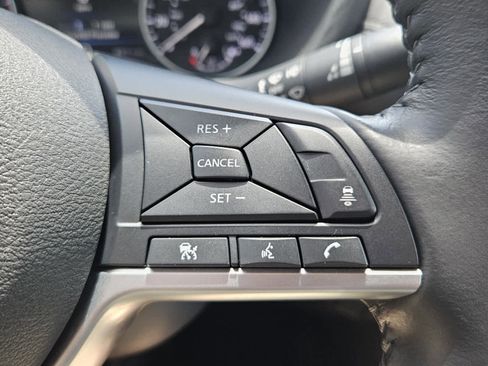 Used 2021 Nissan Sentra SV image 13