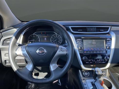 Used 2016 Nissan Murano S image 5