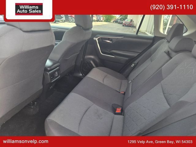 Used 2020 Toyota RAV4 XLE w/ XLE Grade Weather Package AWD/4WD image 13
