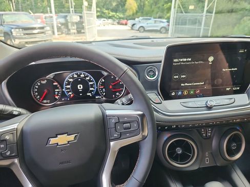 Certified 2025 Chevrolet Blazer Premier w/ Driver Confidence II Package image 15