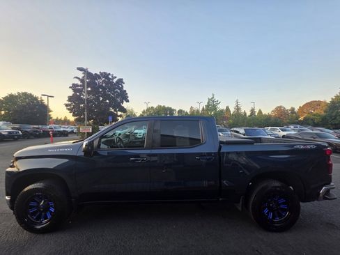 Used 2021 Chevrolet Silverado 1500 LT w/ Bed Protection Package image 3