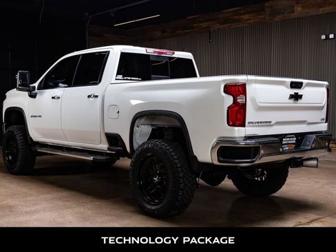 Used 2022 Chevrolet Silverado 2500 LTZ w/ LTZ Plus Package image 7