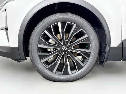 New 2026 Toyota C-HR AWD/4WD image 12