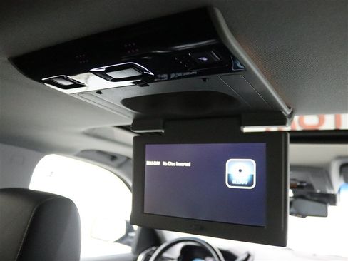 Used 2018 Chevrolet Tahoe Premier AWD/4WD image 24