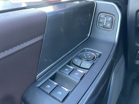 Used 2021 Ford F150 Lariat w/ Equipment Group 502A High image 28