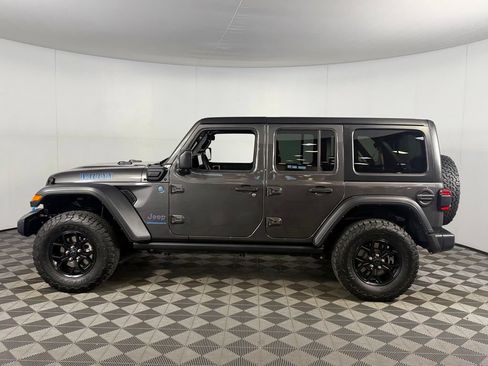 Used 2024 Jeep Wrangler Unlimited AWD/4WD image 10