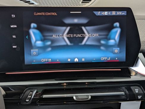 New 2026 BMW X2 xDrive28i w/ Technology Package AWD/4WD image 21