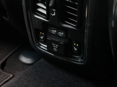 Used 2020 Jeep Grand Cherokee Overland RWD image 43