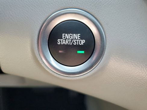 Used 2024 GMC Terrain SLE image 27