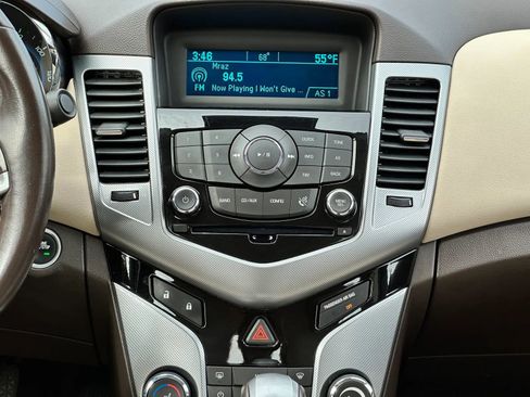 Used 2012 Chevrolet Cruze LTZ FWD image 20