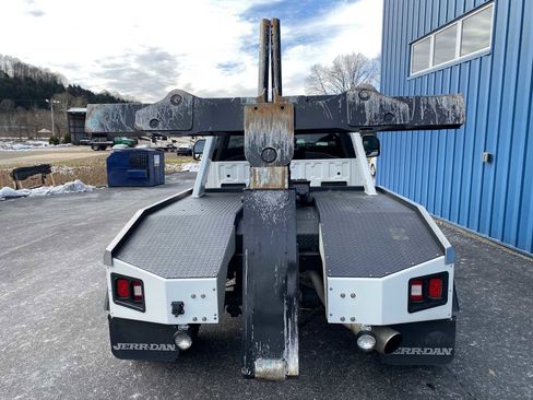 Used 2020 Ford F550 4x4 Regular Cab Super Duty image 13