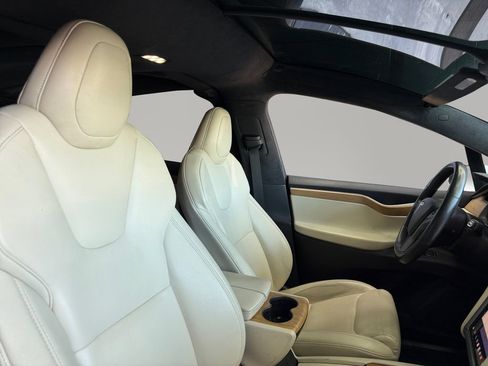 Used 2020 Tesla Model X Long Range AWD/4WD image 15