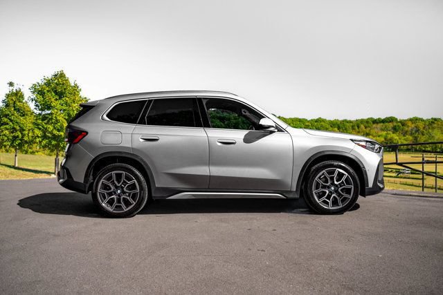 Used 2023 BMW X1 xDrive28i w/ Convenience Package AWD/4WD image 2