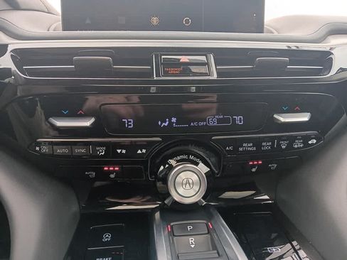 Used 2023 Acura MDX SH-AWD w/ Technology Package image 30