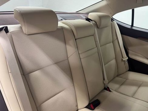 Used 2016 Lexus ES 300h w/ Navigation System Package image 13