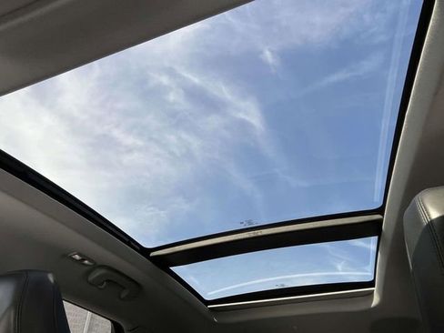 Used 2022 Lincoln Corsair AWD w/ Premium Package image 17