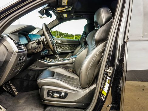 Used 2022 BMW X5 M w/ Executive Package AWD/4WD image 33