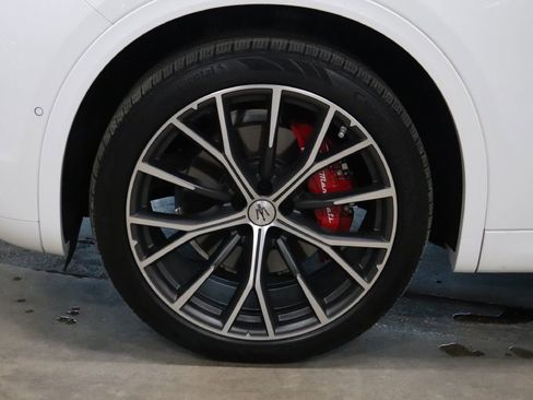 Used 2023 Maserati Grecale Modena image 31