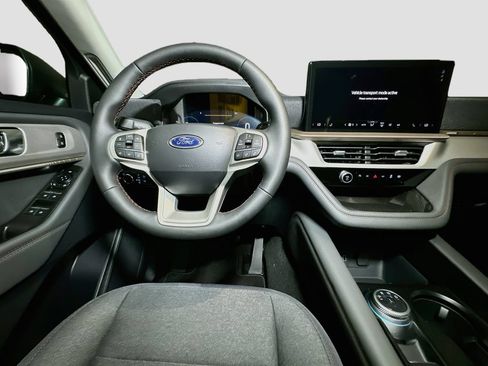 New 2026 Ford Explorer Active AWD/4WD image 28