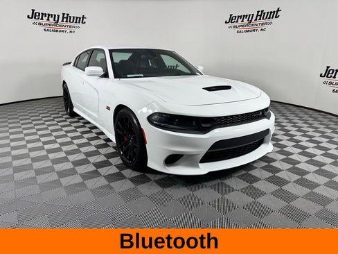 Used 2022 Dodge Charger Scat Pack w/ Dynamics Package image 6