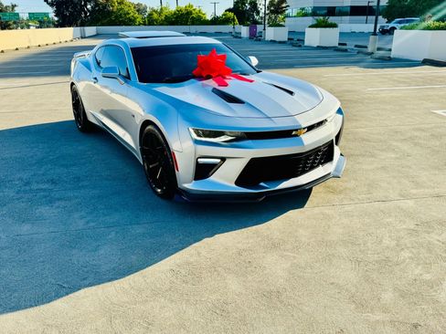 Used 2017 Chevrolet Camaro SS RWD image 13