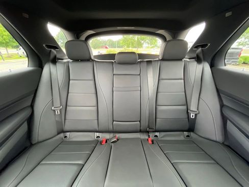 Used 2025 Mercedes-Benz GLE 450 4MATIC w/ Winter Package image 30