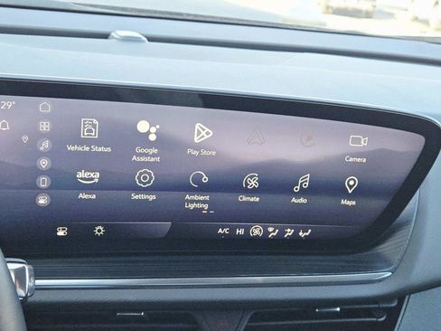 Used 2024 Buick Envision Preferred image 25