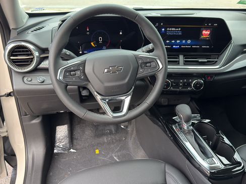 New 2026 Chevrolet Trax ACTIV w/ Driver Confidence Package FWD image 13