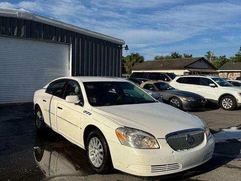 Used 2008 Buick Lucerne CX image 2