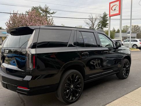 Used 2026 Cadillac Escalade Platinum Sport w/ LPO, ONYX Package image 3