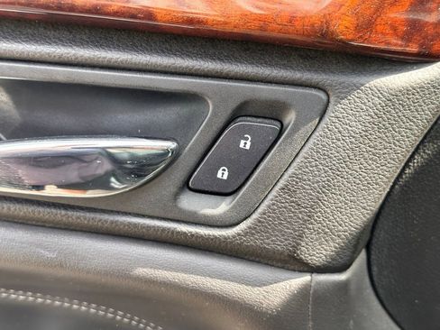 Used 2016 Cadillac SRX Luxury FWD image 24