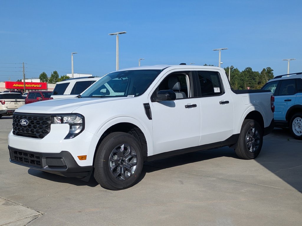 New 2026 Ford Maverick XLT w/ XLT Luxury Package FWD image 7