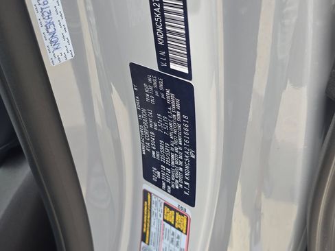 New 2026 Kia Carnival EX FWD image 35